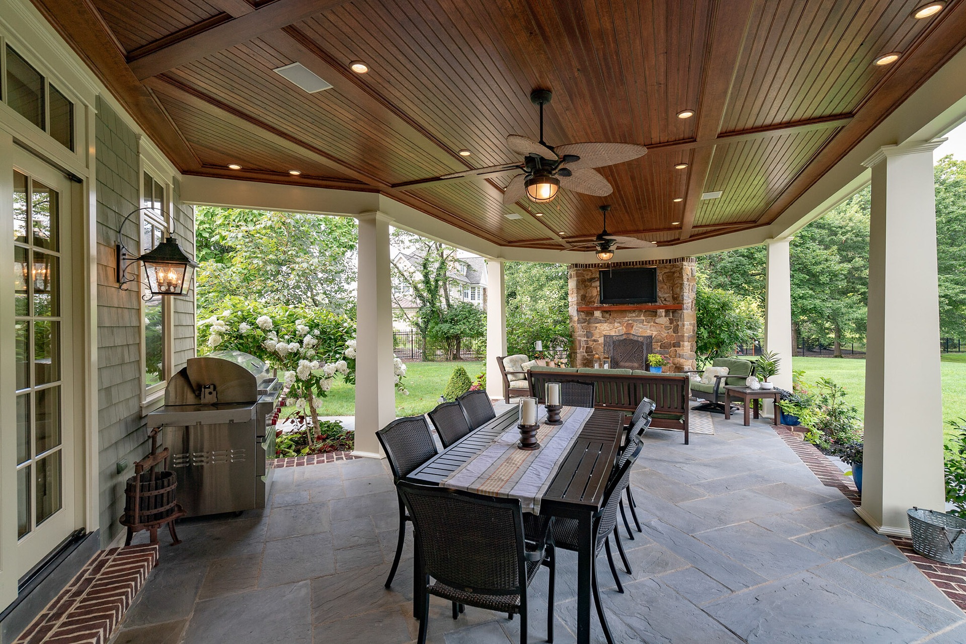 Outdoor Spaces detail at Vivere Luxe by Oak Heart Interiors, photo 3