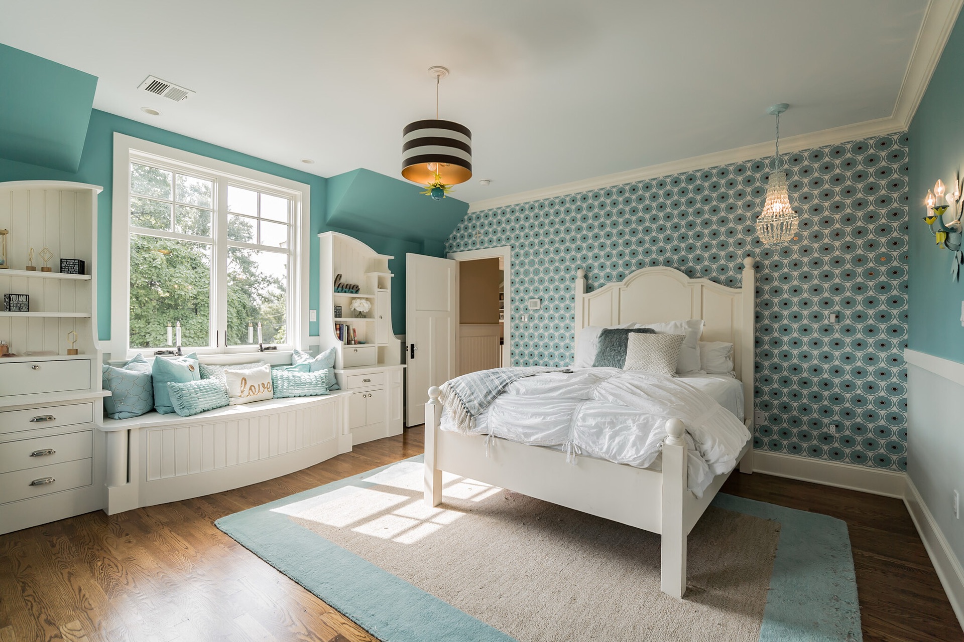Bedroom Design detail at Aurora by Oak Heart Interiors, photo 9