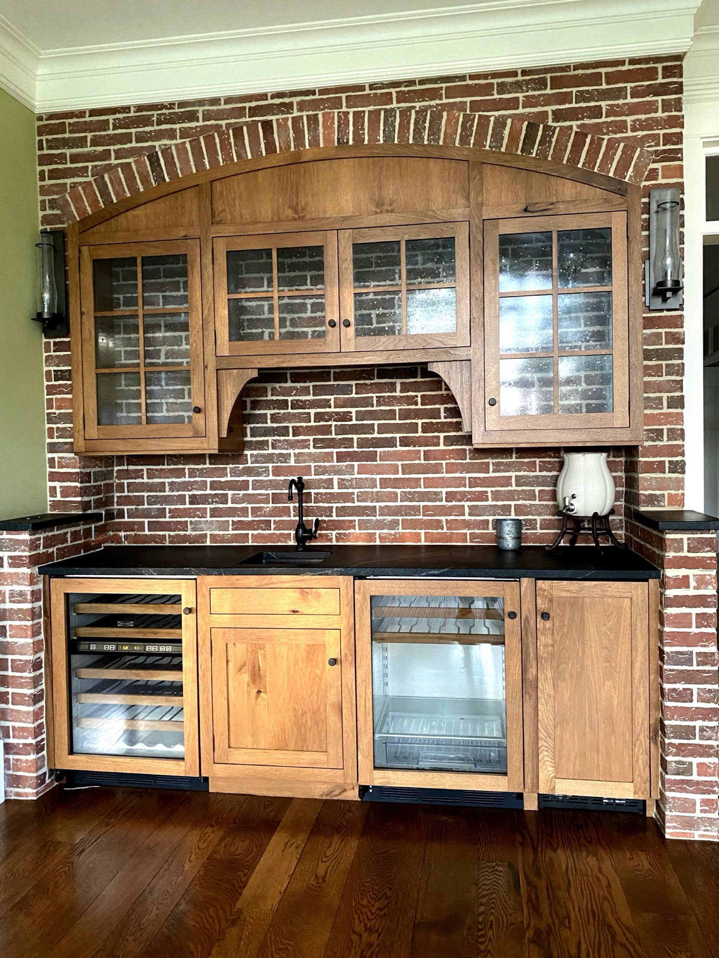 Kitchen & Dining detail at Elysian Manor by Oak Heart Interiors, photo 13