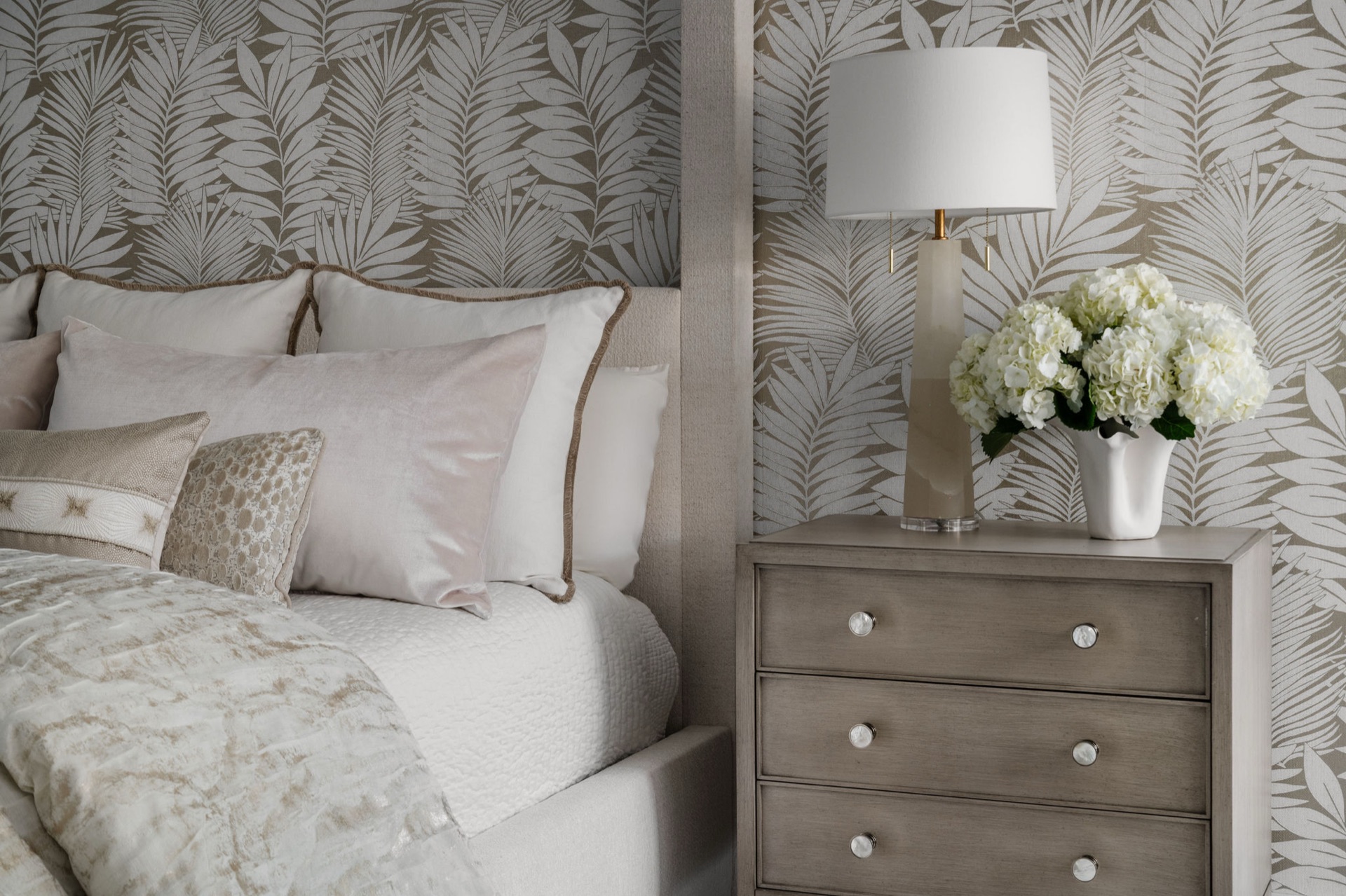 Bedroom Design detail at Aurora by Oak Heart Interiors, photo 7