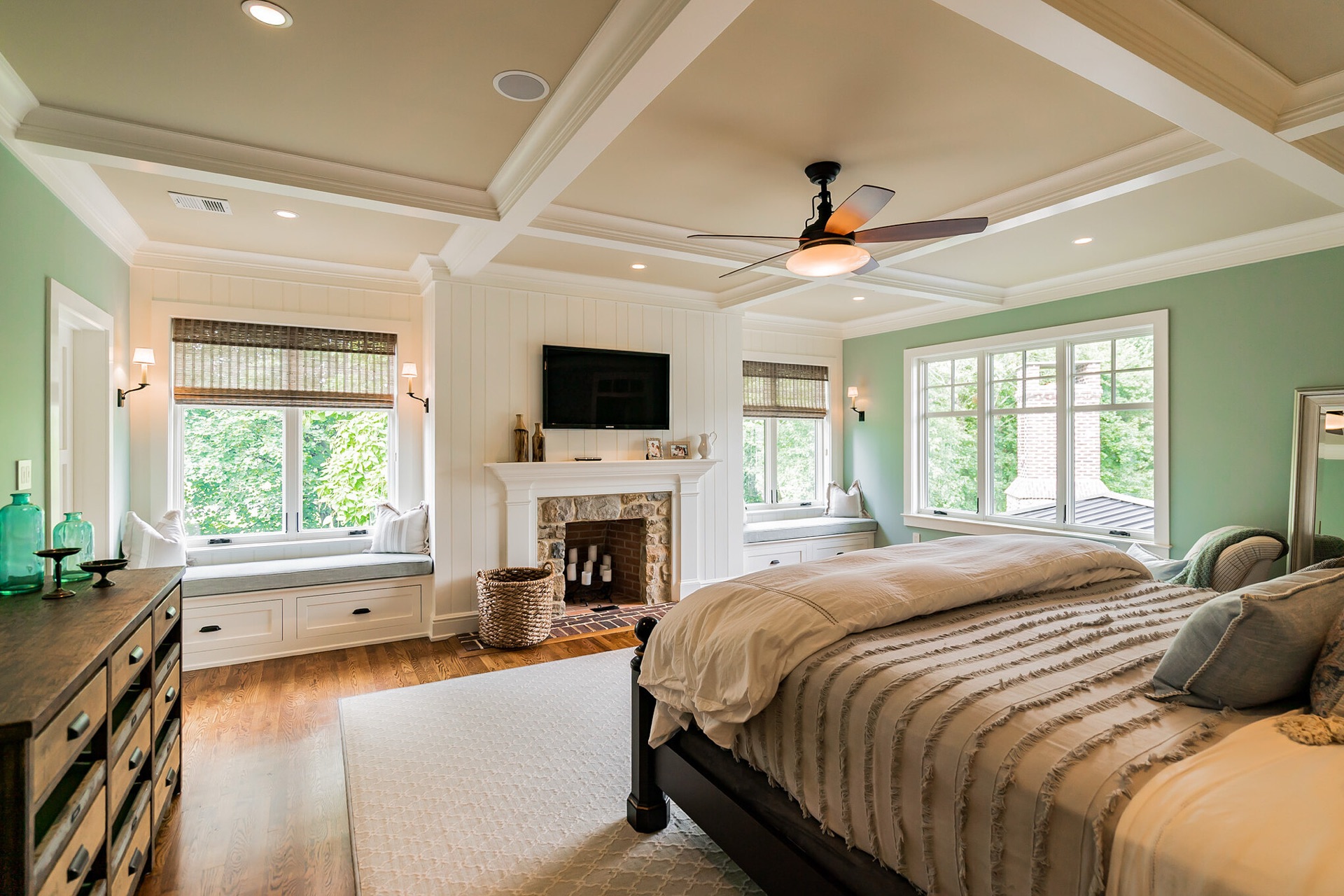 Bedroom Design detail at Aurora by Oak Heart Interiors, photo 13